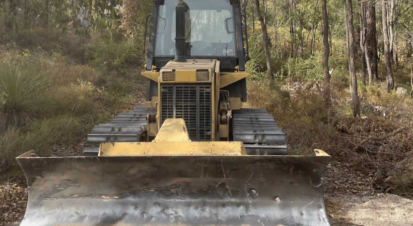 KOMATSU D31P-20E used in our Dozer Course Perth WA.